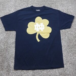 Notre Dame‎ T-Shirt Men's Medium Fighting Irish Champs Sports Navy Blue